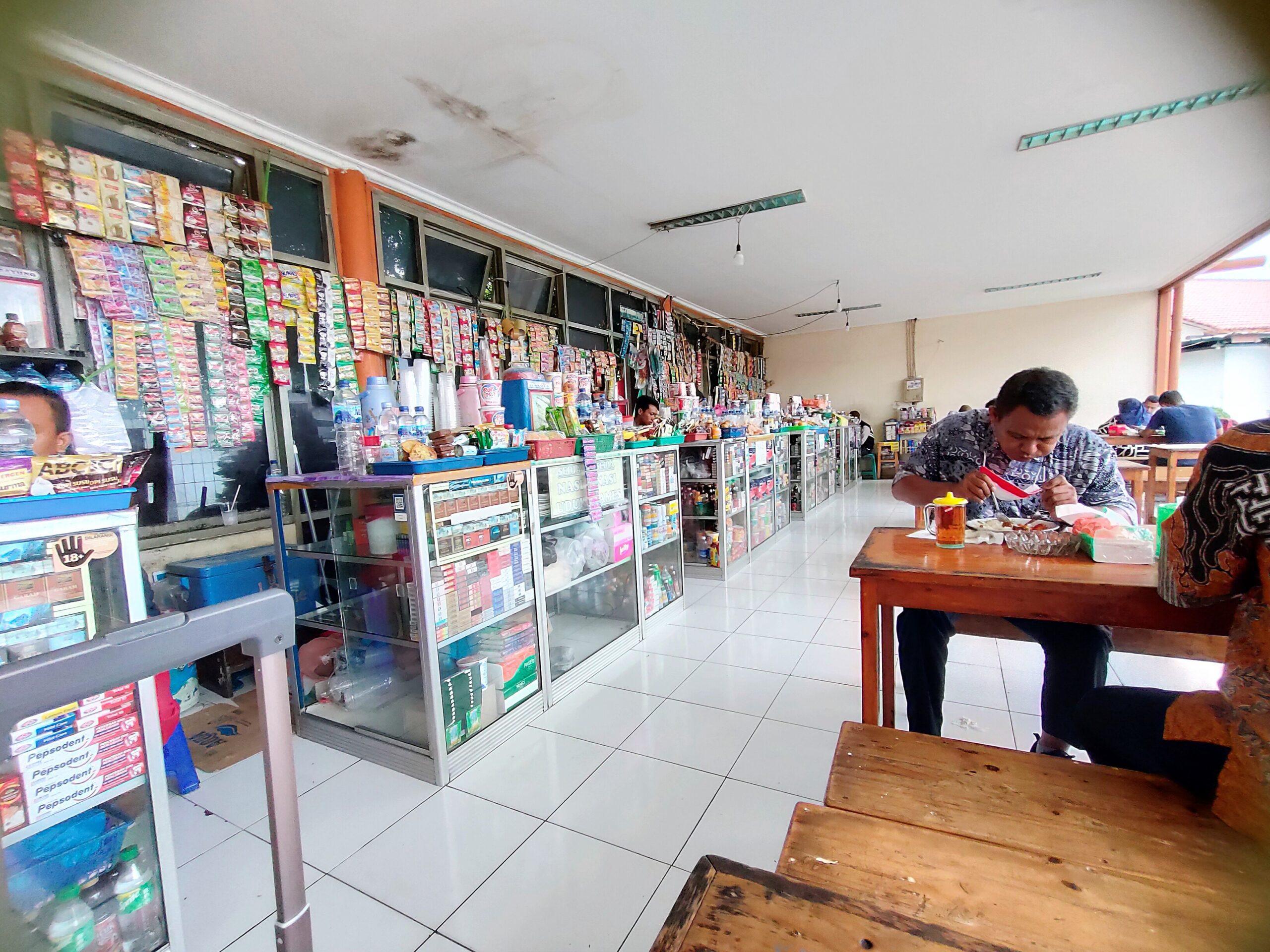 tempat makan murah bandara soeta