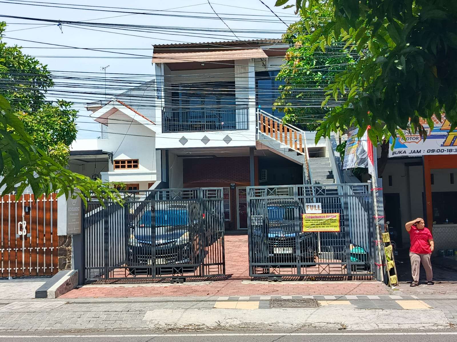 koolkost syariah dekat alun alun sidoarjo